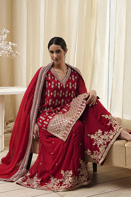 Red Embroidered Straight Suit Set online